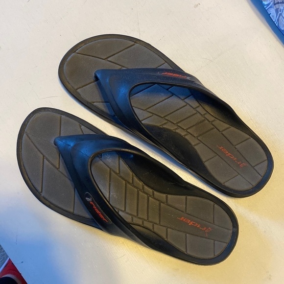 Rider mens sandals/flip flops; size 10 - Picture 1 of 5